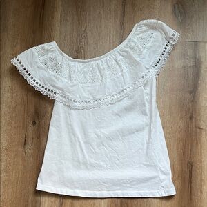 Lilly Pulitzer ⭐️ White Eyelet Off-Shoulder Blouse Size S